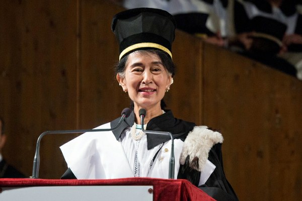 Aung San Suu Kyi in Aula Magna