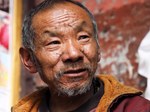 Il Lama Temba Sherpa capo spirituale della comunità Sherpa della Rolwaling Valley (Foto di Marco Sazzini)