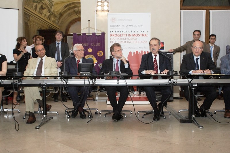 Poster in mostra a Palazzo d'Accursio