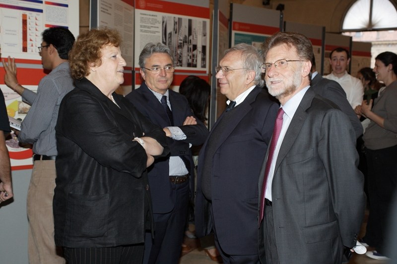 Poster in mostra a Palazzo d'Accursio