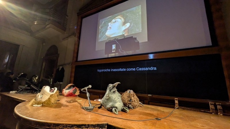 giulia deval. PITCH. Notes on vocal intonation