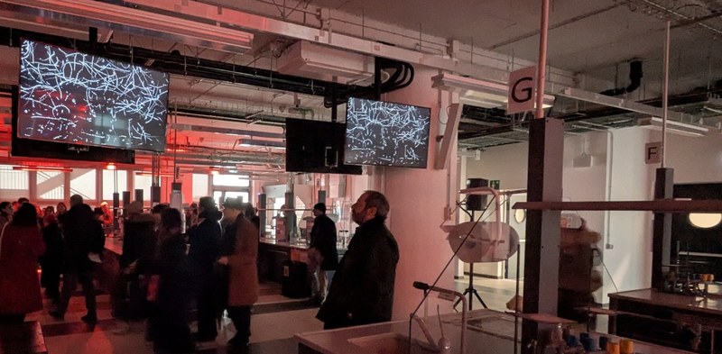 Jenna Sutela. nimiia cétiï