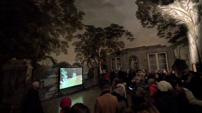 Ana Mendieta. Flower Person, Flower Body