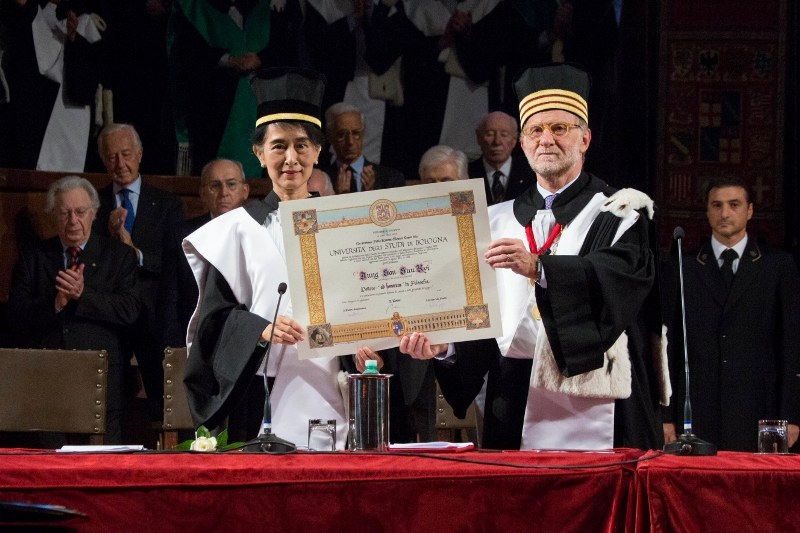 Aung San Suu Kyi in Aula Magna