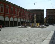 Piazza Galvani