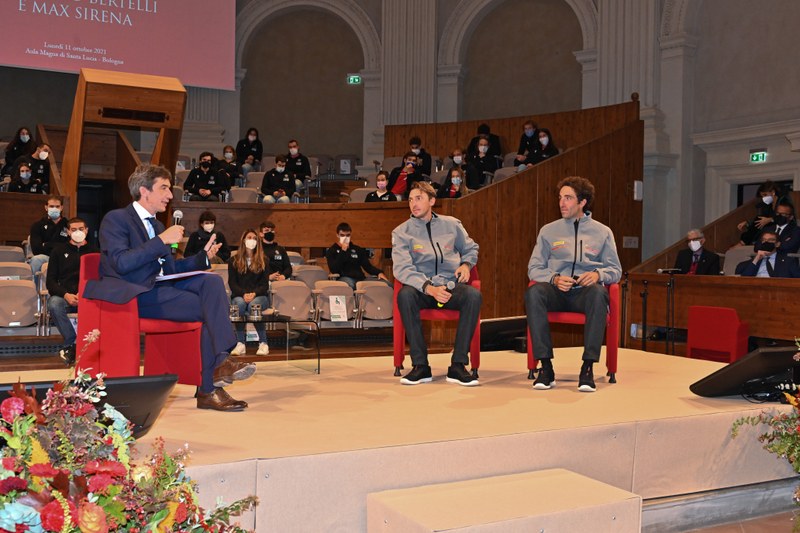 Umberto Molineris e Jacopo Plazzi Marzotto con il prof. Cavina - Foto Schiassi