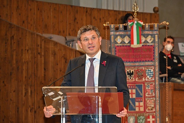 Saluti del Rettore Francesco Ubertini - Foto Schiassi