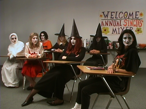 Mike Kelley, Day Is Done. Extracurricular Activity Projective Reconst ructions #2 - #32 , 2005 - 2006 (Film still), video, colore, suono, 169', Courtesy Electronic Arts Intermix (EAI), New York & the Mike Kelley Foundation for the Arts, Los Angeles / SIAE Milano 2026