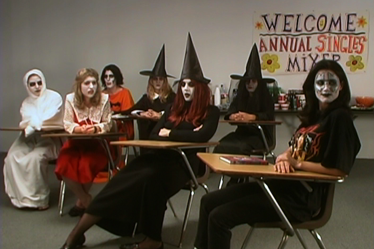 Mike Kelley, Day Is Done. Extracurricular Activity Projective Reconst ructions #2 - #32 , 2005 - 2006 (Film still), video, colore, suono, 169', Courtesy Electronic Arts Intermix (EAI), New York & the Mike Kelley Foundation for the Arts, Los Angeles / SIAE Milano 2026