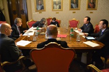 Il console generale e il console della Corea del Sud in Italia sono stati ricevuti dai vertici dell'Alma Mater