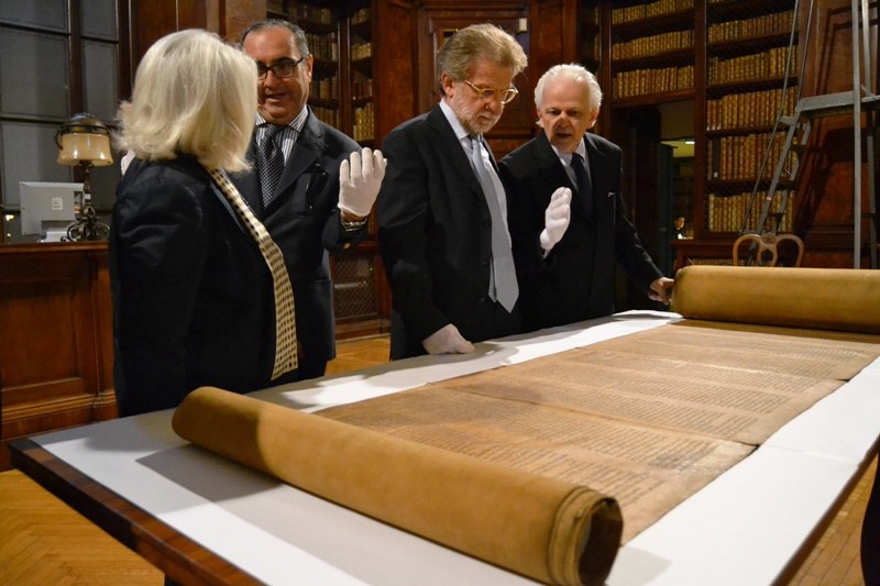 Il più antico rotolo della Torah, alla BUB