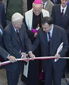 Il Rettore Pier Ugo Calzolari, il Vescovodi Rimini Mariano De Nicolò e il Sindaco della città Alberto Ravaioli all'inaugurazione di Navigare Necesse