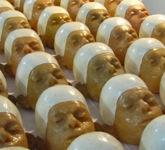 Beatrice Pasquali, Tavola delle Fiandre 2003, cera e smalto