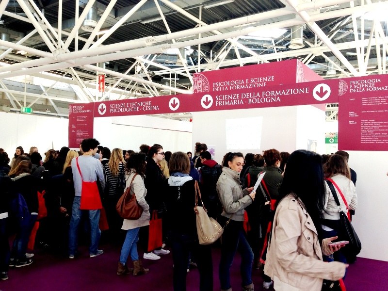 Studenti in orientamento: Alma Orienta 2013