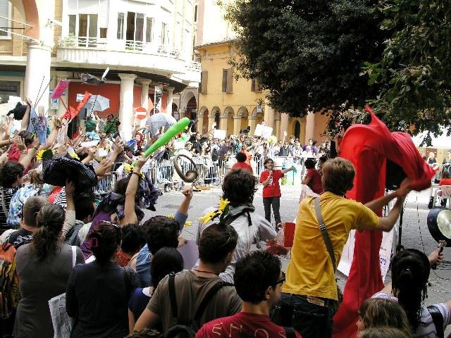 L'asta delle bicliclette in piazza Puntoni