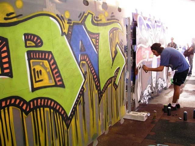 In piazza Verdi le creazioni dei writers